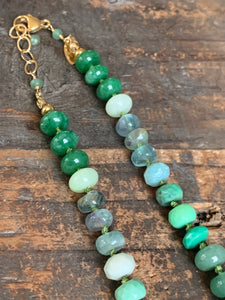 Enchanted Necklace | Hand Knotted Green Gemstone Necklce