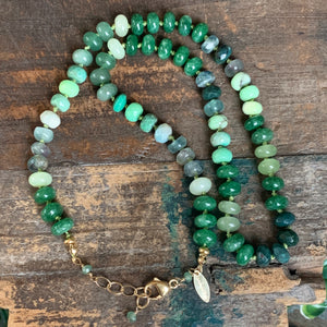 Enchanted Necklace | Hand Knotted Green Gemstone Necklce