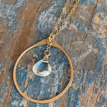 Lia Necklace / Clear